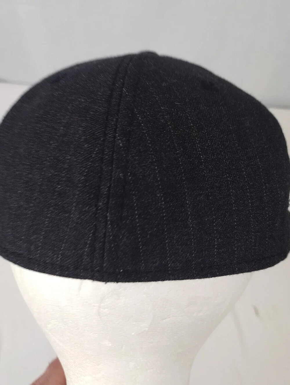 Super Mario Bros Hat (Nintendo) Black Pin-Striped Youth Small/Medium
